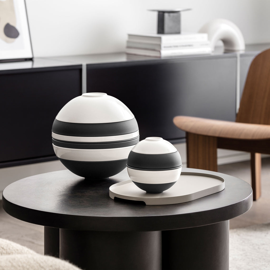 Iconic La Petite Boule Black & White
