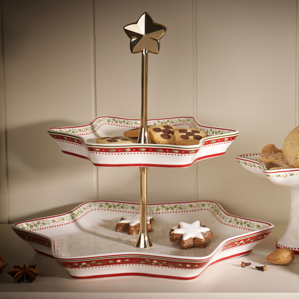 Winter Bakery Delight Tray Stand Holly