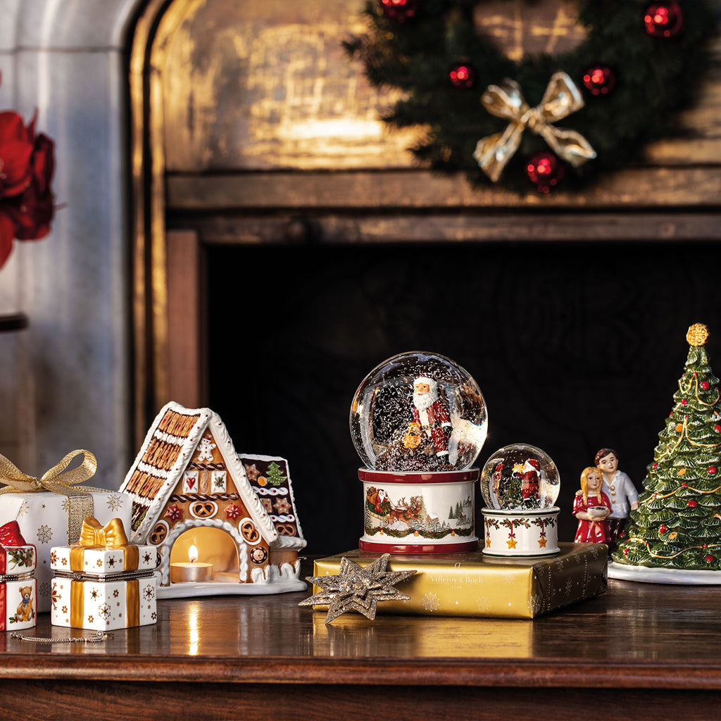 Christmas Toys Gingerbread House W/Musical Clock 16x13x16cm